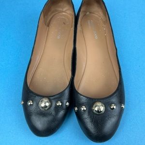 Women’s black flats ballet style